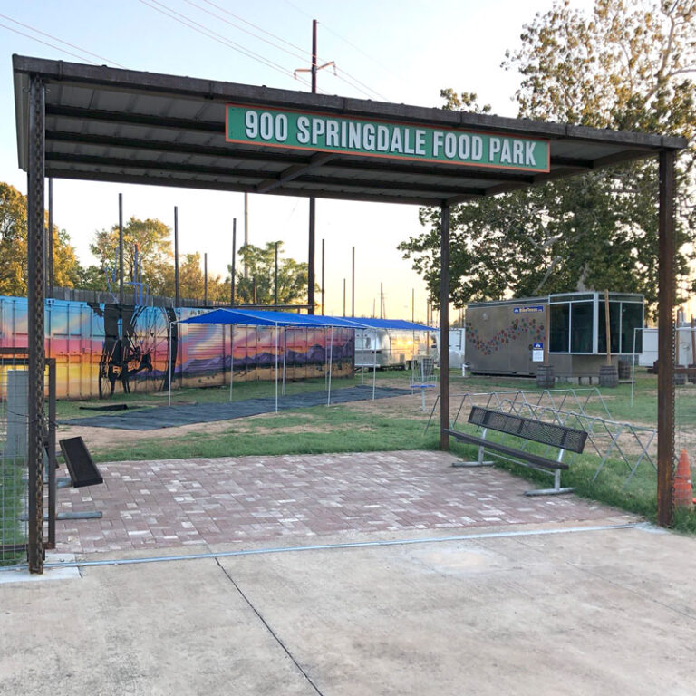 900 Springdale